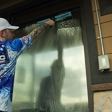 Commercial-Window-Washing-in-Pullman-WA 2